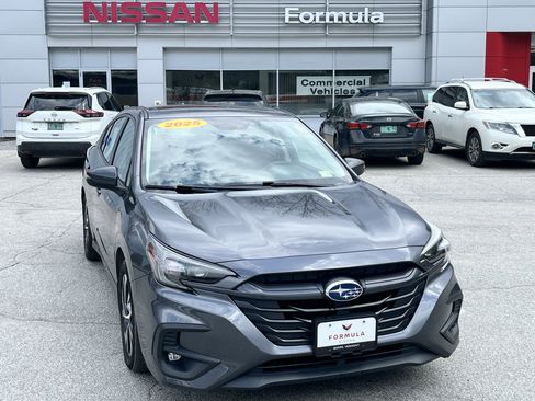 Used 2025 Subaru Legacy Premium AWD/4WD image 1