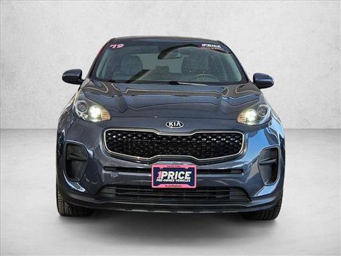 Used 2019 Kia Sportage LX FWD image 2
