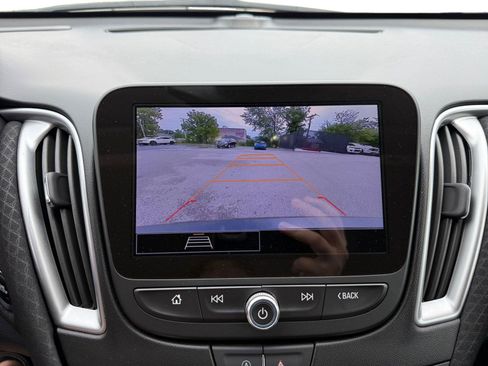 Used 2024 Chevrolet Malibu LT w/ Midnight Edition FWD image 17