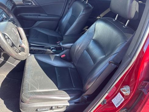 Used 2017 Honda Accord Sport Special Edition image 9