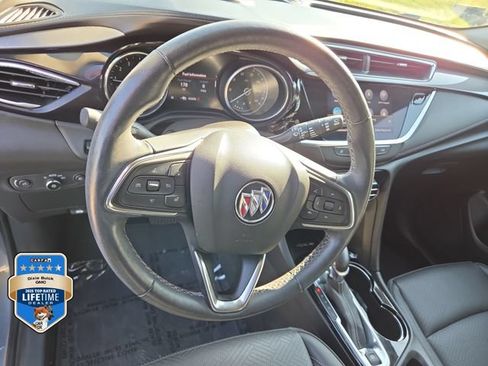 Certified 2022 Buick Encore GX Essence w/ Advanced Technology Package FWD image 17