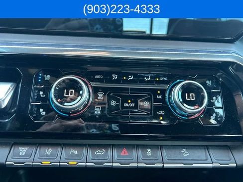 Used 2024 GMC Sierra 2500 Denali Ultimate AWD/4WD image 30