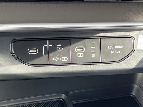 New 2026 Kia Carnival EX FWD image 34
