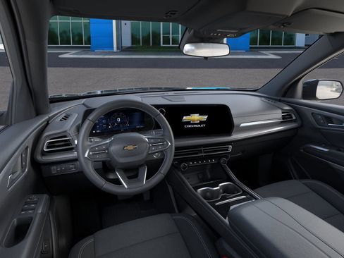 New 2026 Chevrolet Traverse LT w/ Midnight/Sport Edition FWD image 15