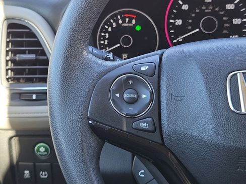 Used 2016 Honda HR-V EX image 22