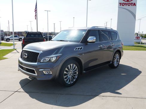 Used 2016 INFINITI QX80 4WD w/ Deluxe Technology Package image 4