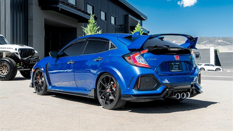 Used 2018 Honda Civic Type R image 2