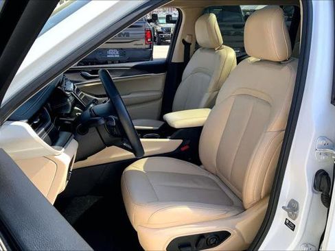 Certified 2021 Jeep Grand Cherokee L Limited image 8