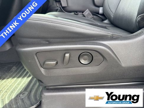 Used 2024 Chevrolet Silverado 1500 LT w/ Leather Package image 15