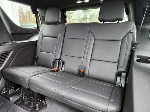 Used 2026 Chevrolet Tahoe Z71 w/ Comfort Package AWD/4WD image 16