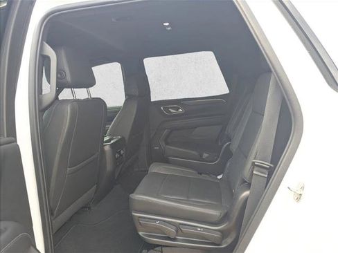 Used 2022 Chevrolet Tahoe LT w/ Luxury Package RWD image 13