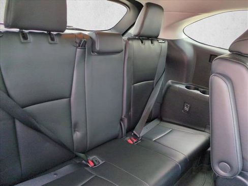 Used 2023 Toyota Highlander Platinum FWD image 20