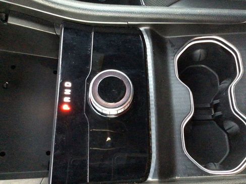 Used 2024 Jeep Grand Cherokee Altitude image 16