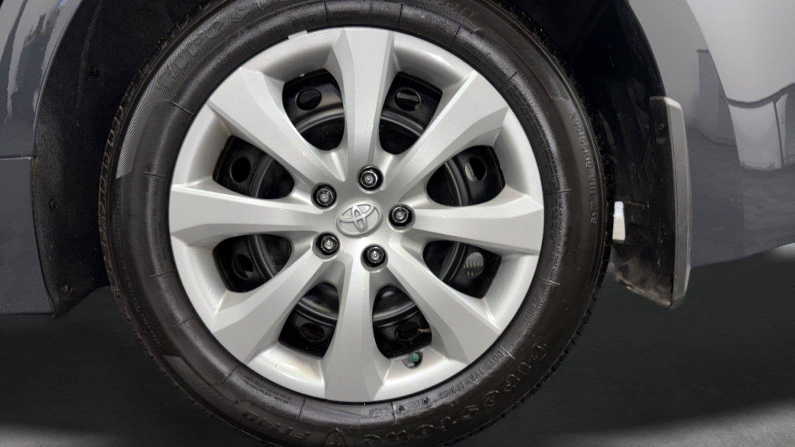 Used 2026 Toyota Corolla LE FWD image 26