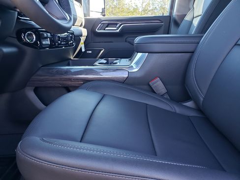 New 2026 Chevrolet Silverado 2500 LTZ w/ Trail Boss Package image 29