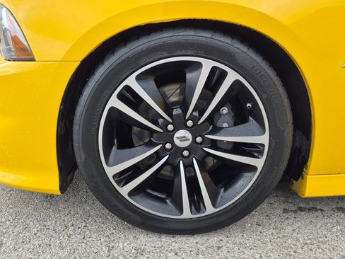 Used 2012 Dodge Charger SRT8 Super Bee w/ Driver Convenience Group II RWD image 14