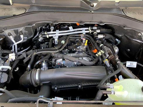 New 2026 Ford Explorer Active w/ Active Comfort Package RWD image 16