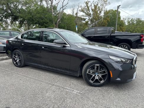 Used 2024 BMW i5 eDrive40i RWD image 6