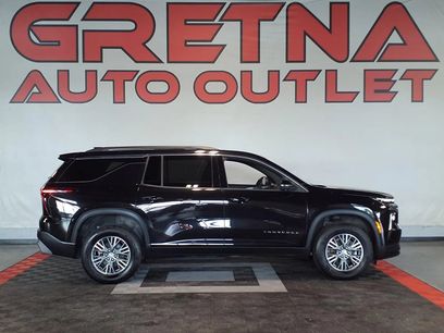 Used 2024 Chevrolet Traverse LT