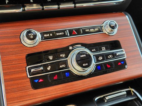 Used 2024 Lincoln Aviator Reserve w/ Equipment Group 201A image 21