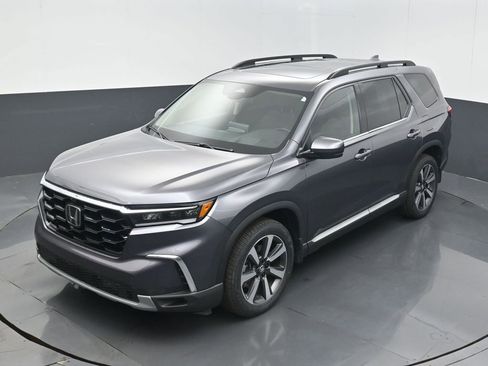 Used 2023 Honda Pilot Elite image 9