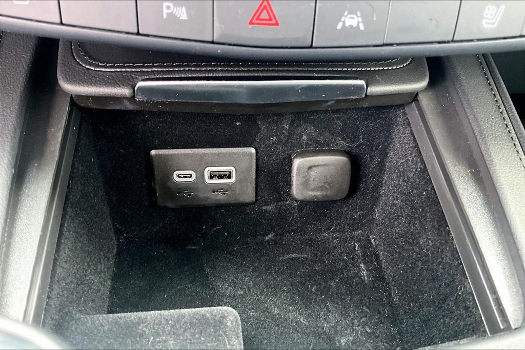 Used 2025 Cadillac XT4 Sport FWD image 26