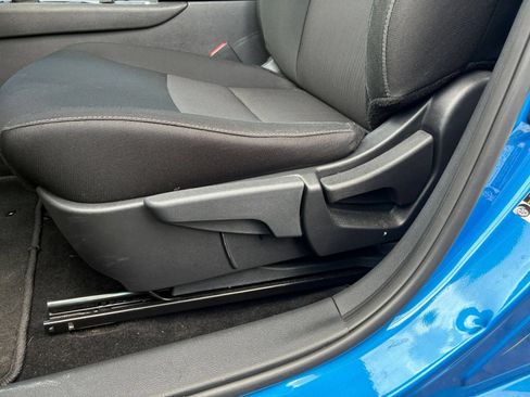 Used 2025 Nissan Sentra SV FWD image 18