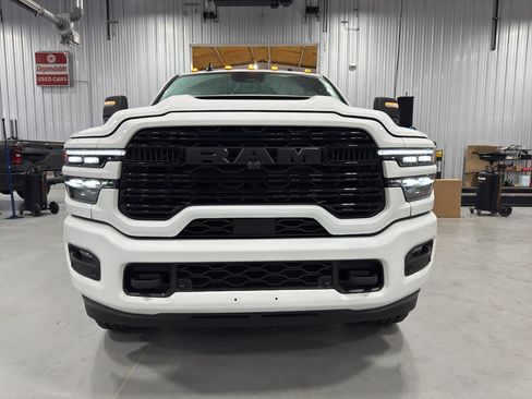 Used 2025 RAM 2500 Laramie image 23