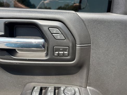 Used 2019 GMC Sierra 1500 SLT w/ SLT Premium Package image 17