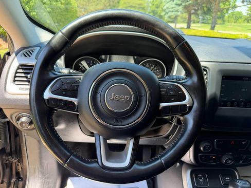 Used 2020 Jeep Compass Latitude FWD image 26
