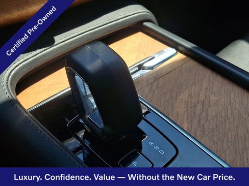Certified 2023 Volvo XC90 B5 Plus w/ Protection Package Premier AWD/4WD image 16