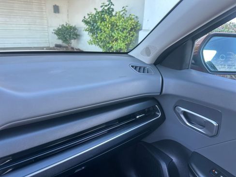 Used 2025 Kia K4 LXS image 36