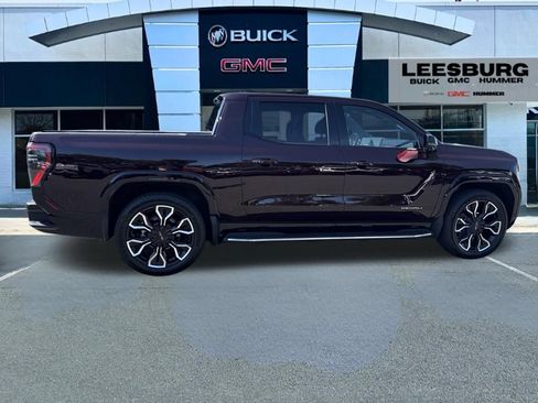 Used 2025 GMC Sierra EV Denali AWD/4WD image 8