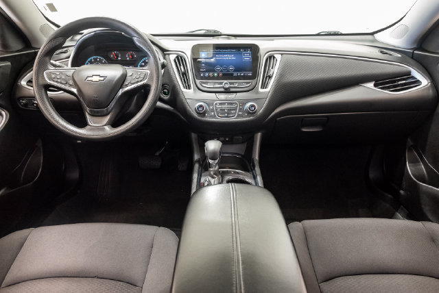 Used 2024 Chevrolet Malibu LT FWD image 24