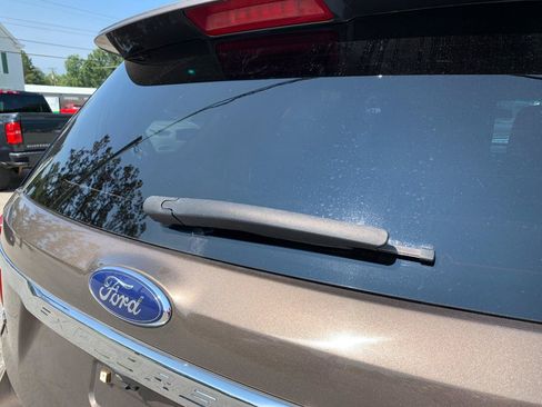 Used 2016 Ford Explorer XLT AWD/4WD image 45