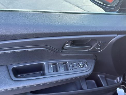 Certified 2025 Honda Odyssey Sport-L image 16