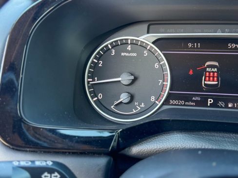 Used 2025 Nissan Pathfinder SL image 29