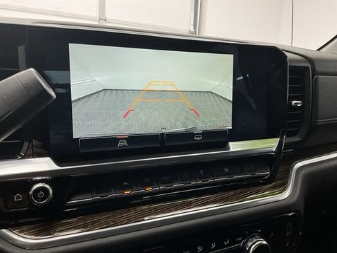 Used 2022 GMC Sierra 1500 Elevation image 5