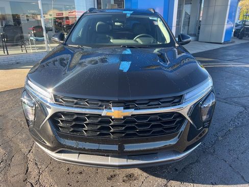 New 2026 Chevrolet Trax LT w/ Driver Confidence Package image 4