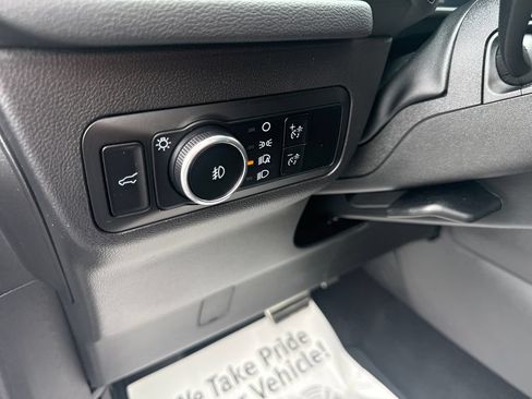Used 2024 Ford Escape ST-Line Select w/ Tech Pack #2 AWD/4WD image 36