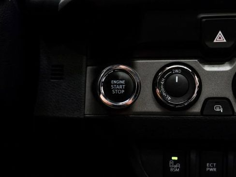 Used 2022 Toyota Tacoma TRD Sport w/ TRD Premium Sport Package AWD/4WD image 50