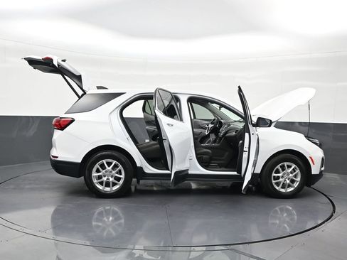 Used 2024 Chevrolet Equinox LT FWD image 32