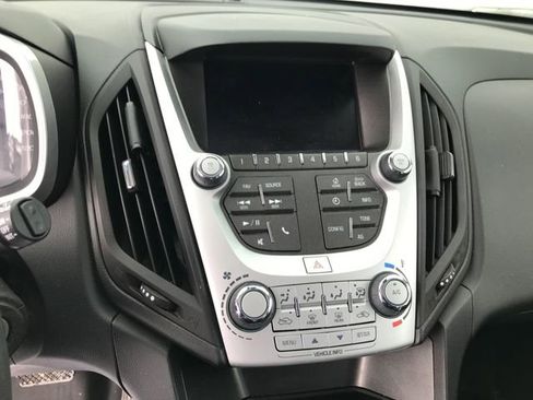 Used 2017 Chevrolet Equinox LS image 6