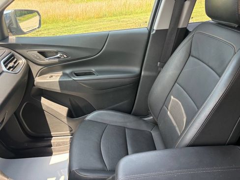 Used 2020 Chevrolet Equinox Premier FWD image 18