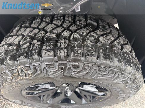 New 2026 Chevrolet Silverado 1500 Custom Trail Boss AWD/4WD image 8