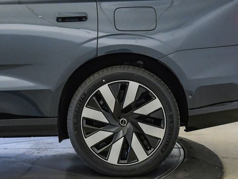 New 2026 Volvo EX90 Plus AWD/4WD image 11