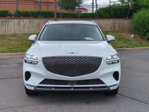 Used 2023 Genesis GV70 2.5T w/ Advanced Package AWD/4WD image 8