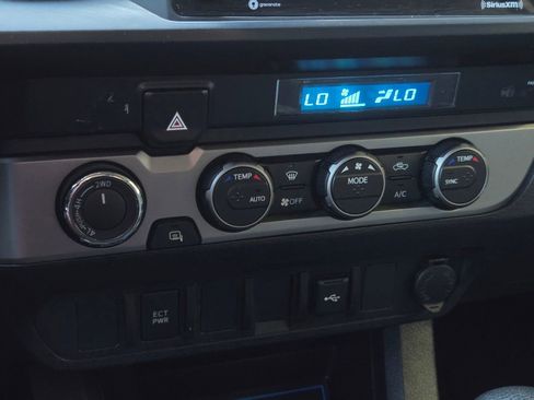 Certified 2022 Toyota Tacoma SR image 17