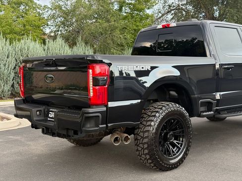 Used 2023 Ford F350 Lariat w/ Lariat Ultimate Package AWD/4WD image 10