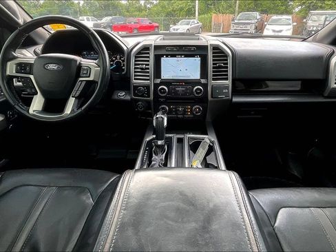 Used 2016 Ford F150 Platinum w/ Equipment Group 701A Luxury AWD/4WD image 5